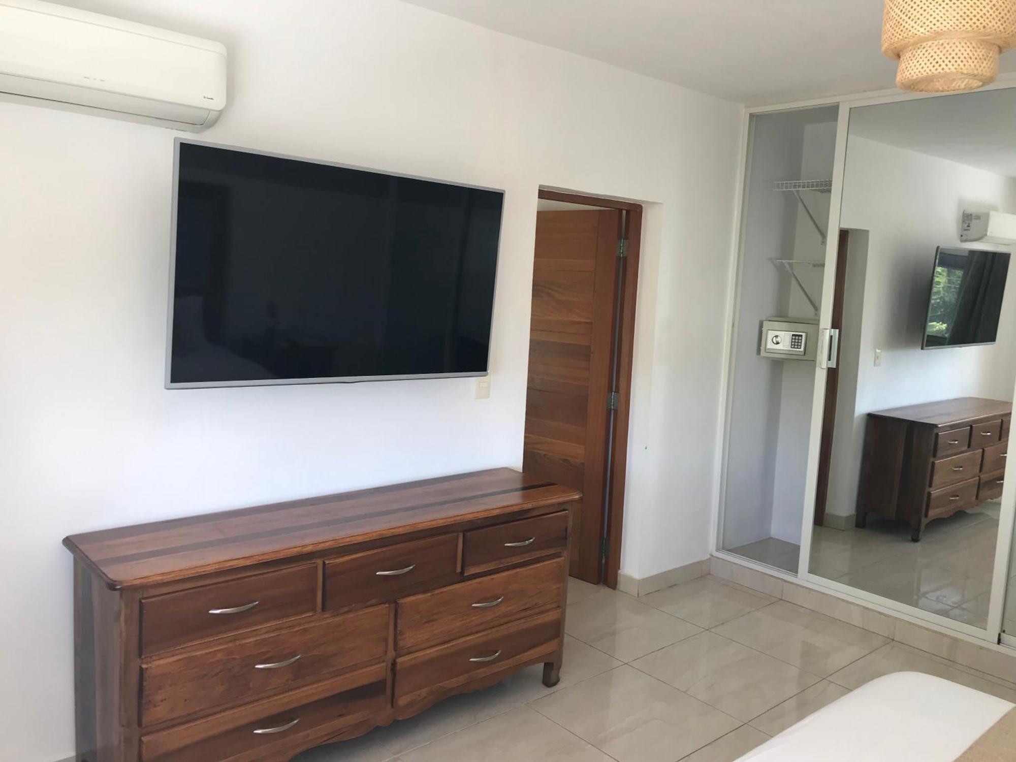 Centro De Santiago Hotel Сантяго де лос Кабайерос Екстериор снимка