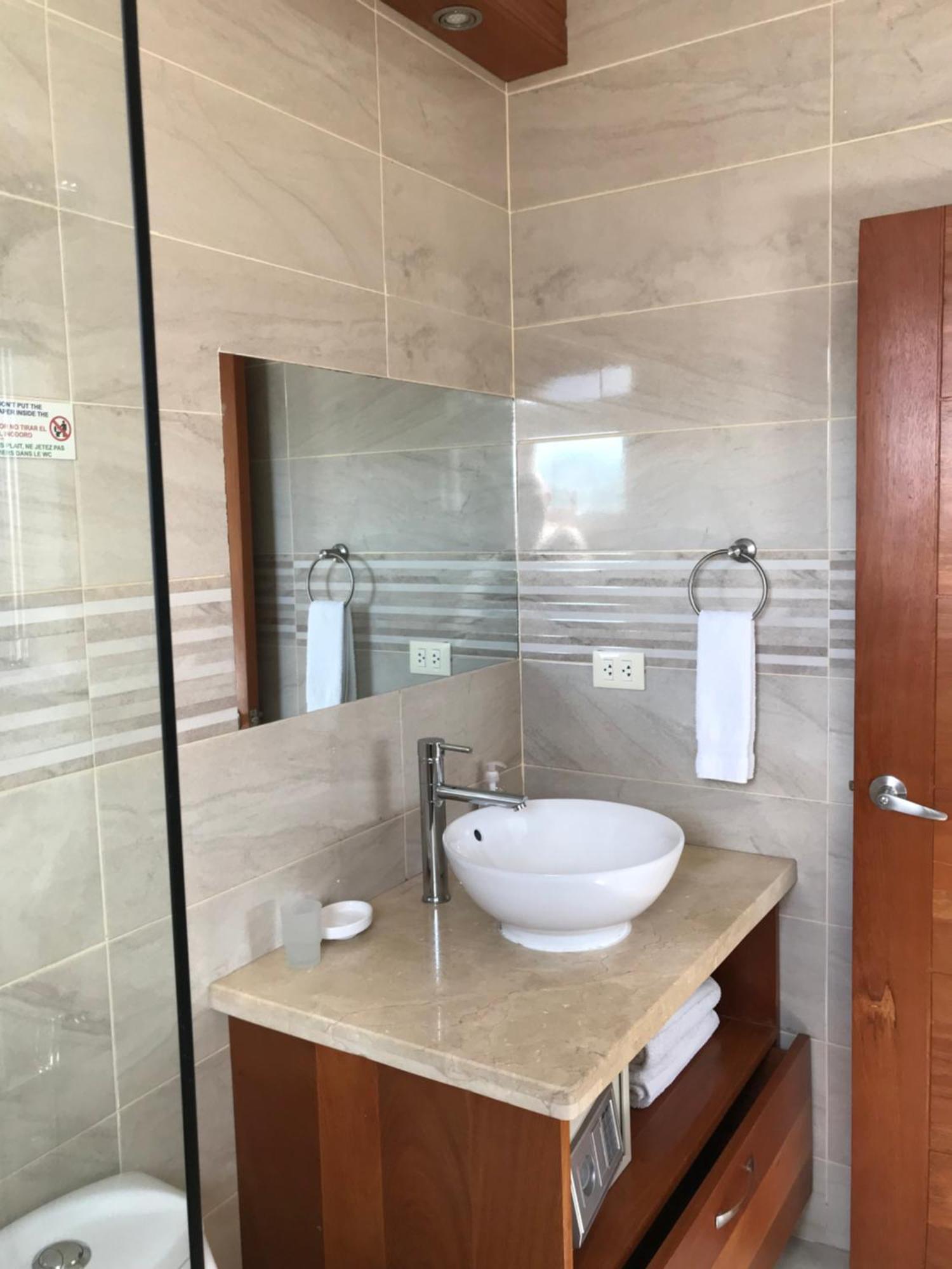 Centro De Santiago Hotel Сантяго де лос Кабайерос Екстериор снимка